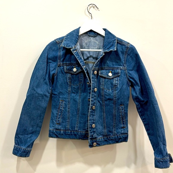 Jean jacket - Picture 1 of 1